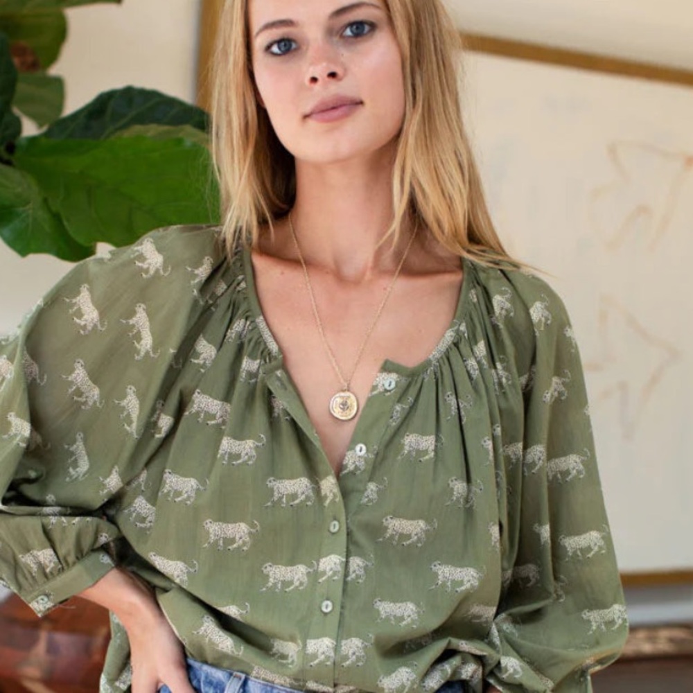 Emerson Fry
Frances Blouse | Olive Cheetah Organic/ L🐆🐆 - Picture 2 of 7